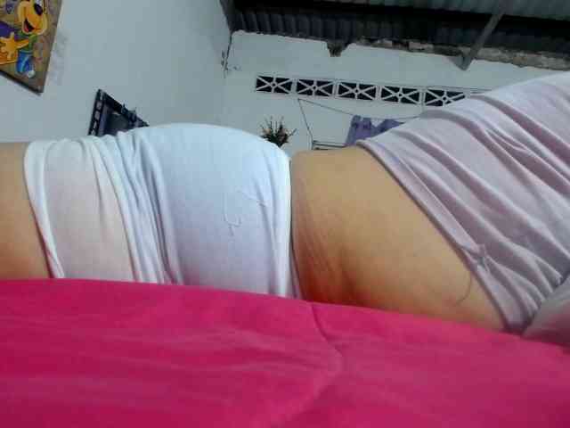 maturehornykinky webcam