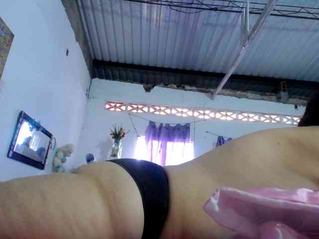 maturehornykinky webcam