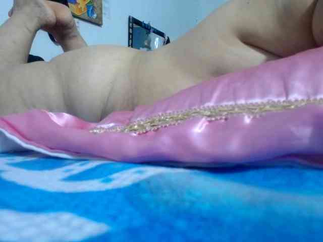 maturehornykinky webcam