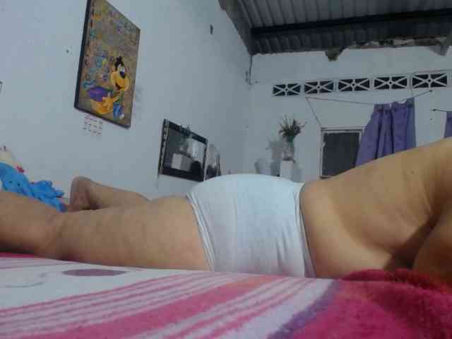 maturehornykinky webcam