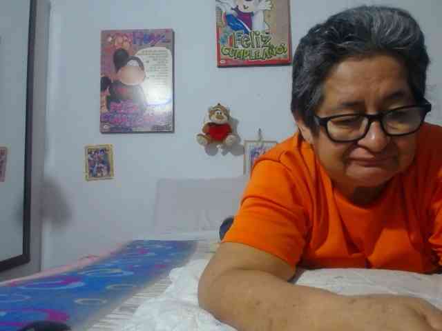 maturehornykinky webcam