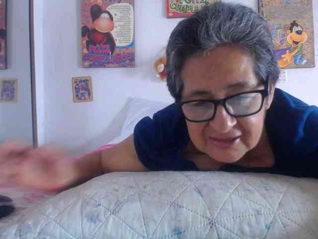 maturehornykinky webcam