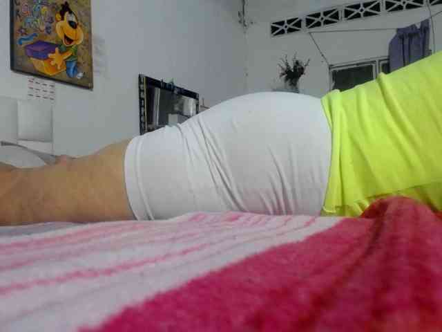 maturehornykinky webcam