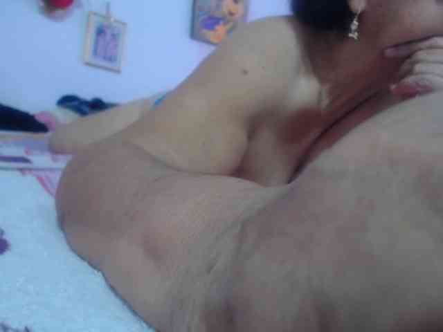 maturehornykinky webcam
