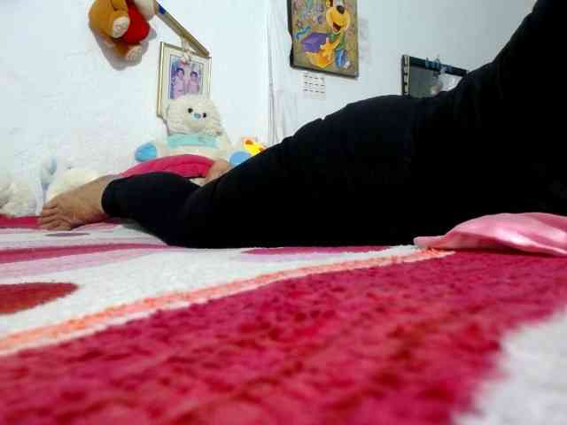 maturehornykinky webcam