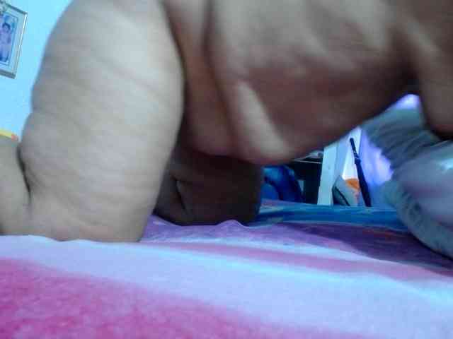 maturehornykinky webcam