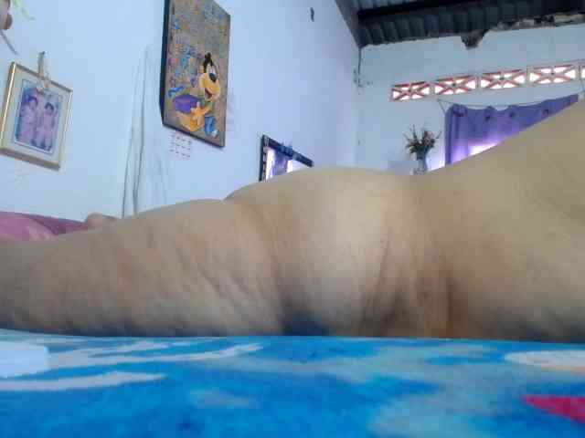 maturehornykinky webcam