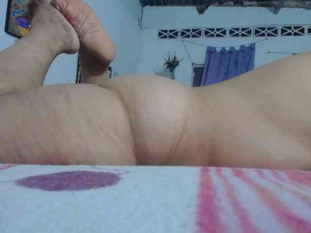 maturehornykinky webcam