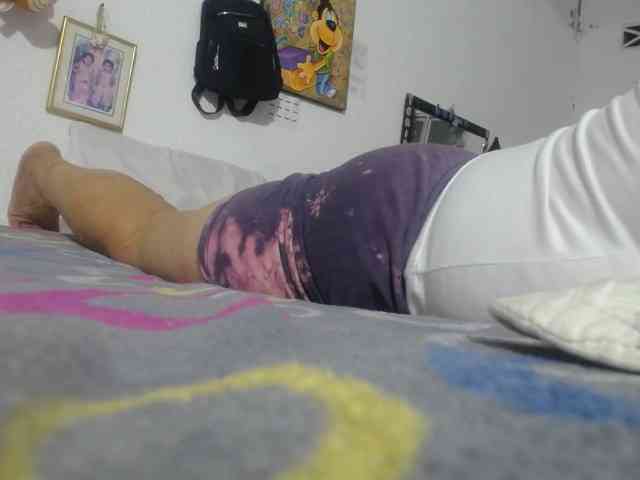 maturehornykinky webcam