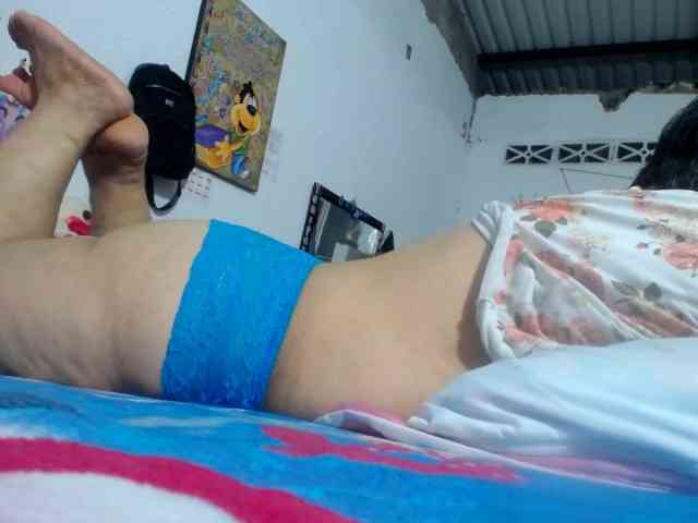 maturehornykinky webcam