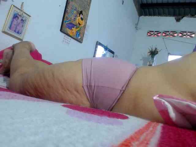 maturehornykinky webcam