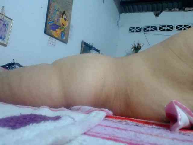 maturehornykinky webcam