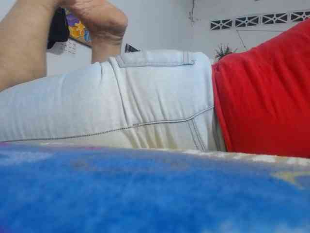 maturehornykinky webcam