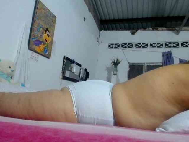 maturehornykinky webcam
