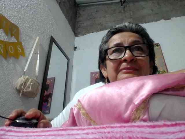 maturehornykinky webcam