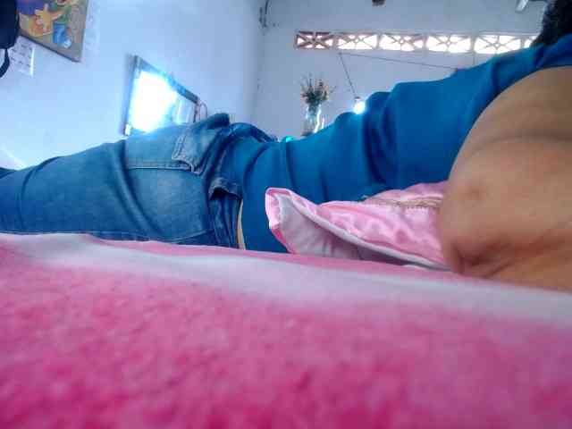 maturehornykinky webcam