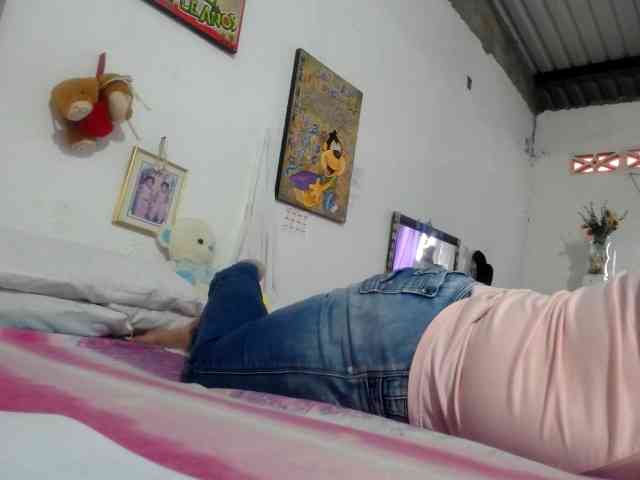 maturehornykinky webcam
