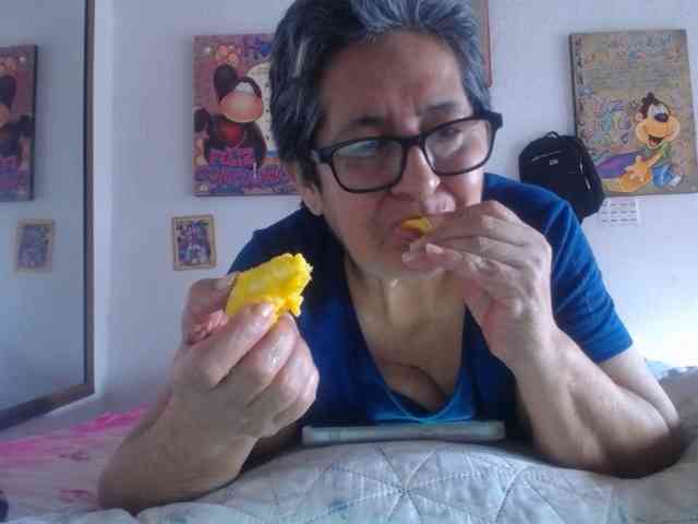 maturehornykinky webcam