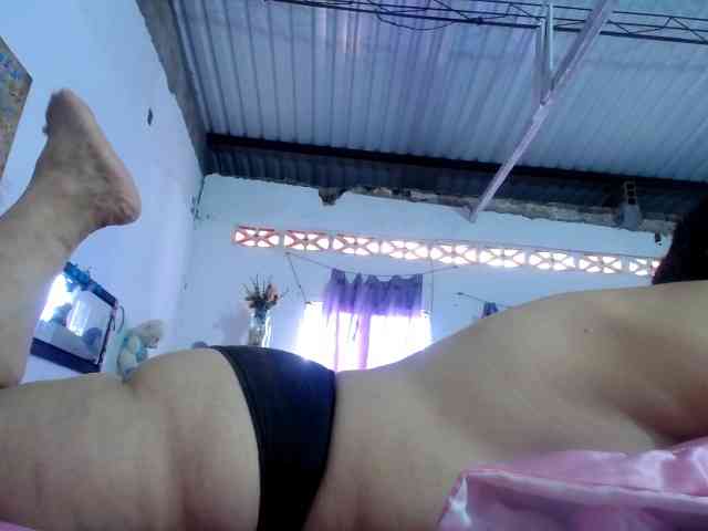 maturehornykinky webcam