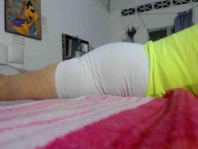 maturehornykinky webcam