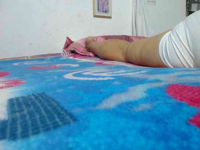 maturehornykinky webcam