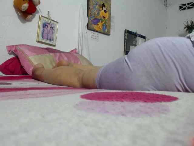 maturehornykinky webcam