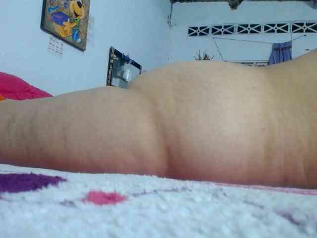 maturehornykinky webcam