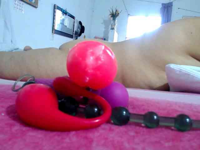 maturehornykinky webcam