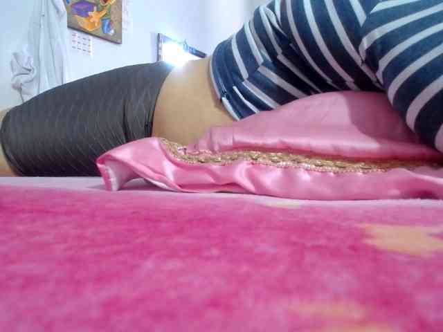 maturehornykinky webcam