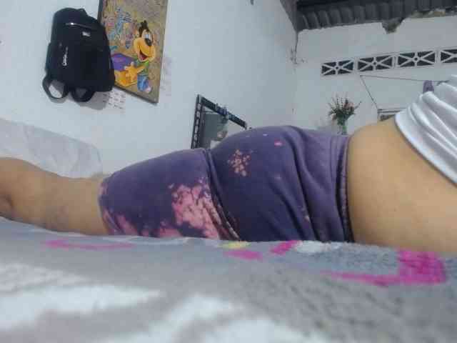 maturehornykinky webcam