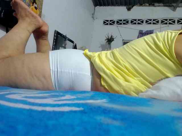 maturehornykinky webcam