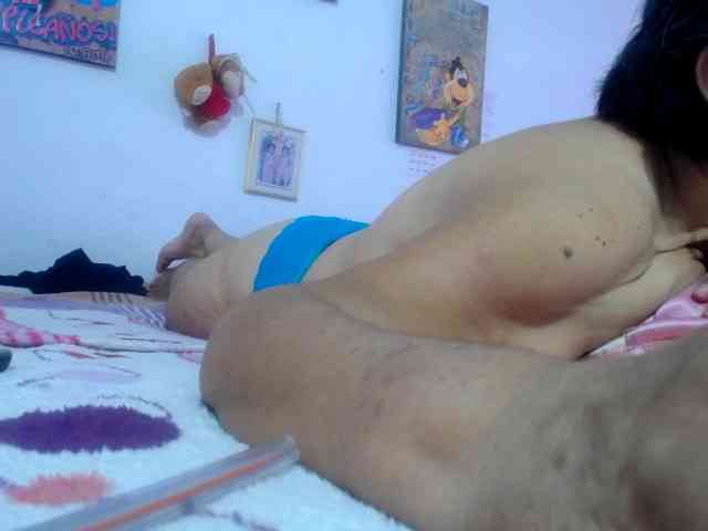 maturehornykinky webcam