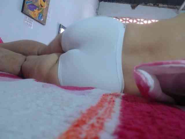 maturehornykinky webcam