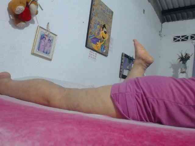 maturehornykinky webcam