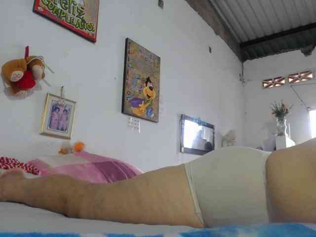 maturehornykinky webcam