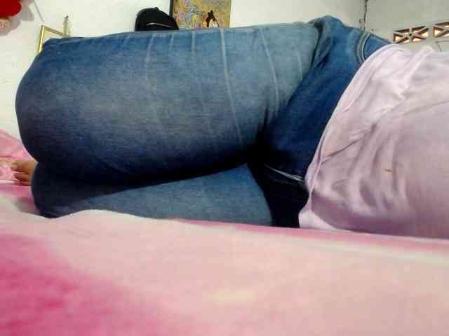 maturehornykinky webcam