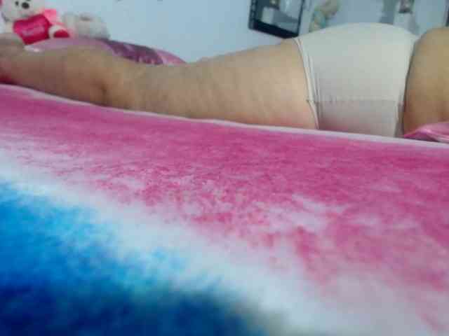 maturehornykinky webcam