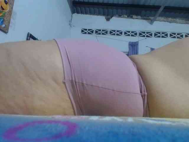 maturehornykinky webcam