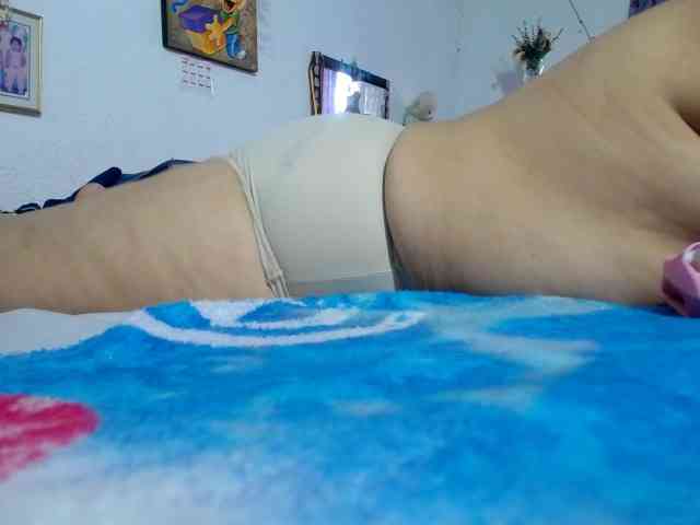 maturehornykinky webcam
