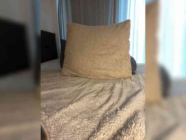Tiana_Charm webcam
