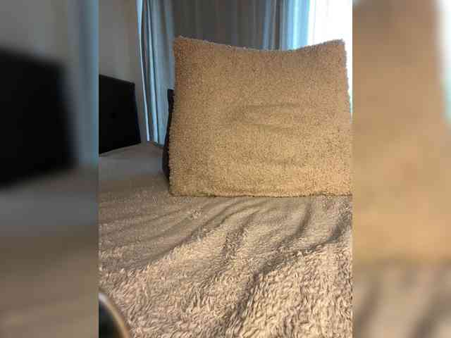 Tiana_Charm webcam