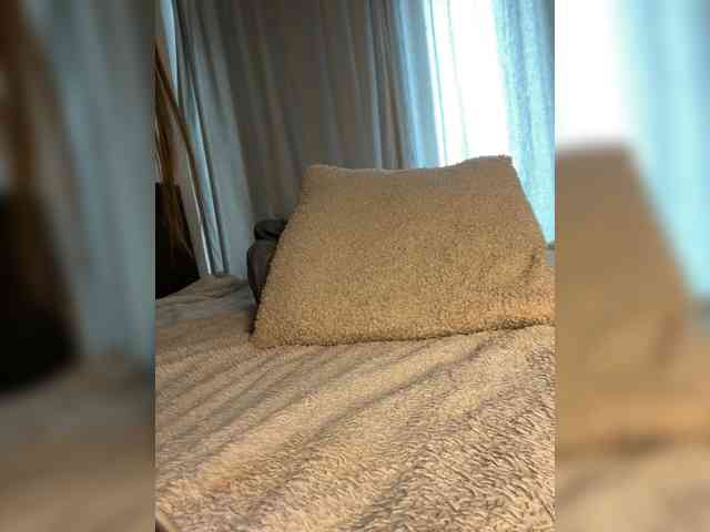 Tiana_Charm webcam
