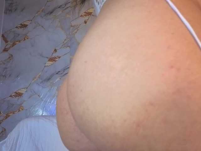 Criistal live webcam show