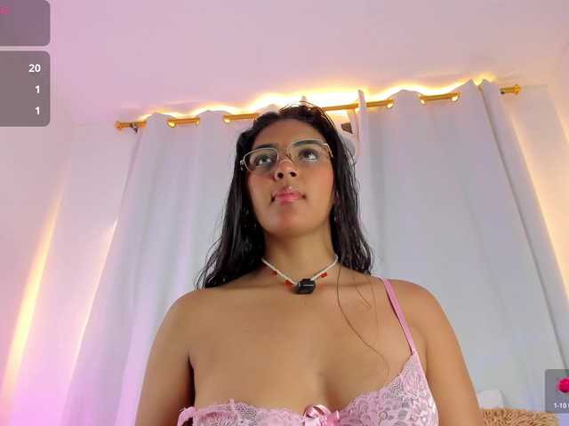 Melodymoore live webcam show