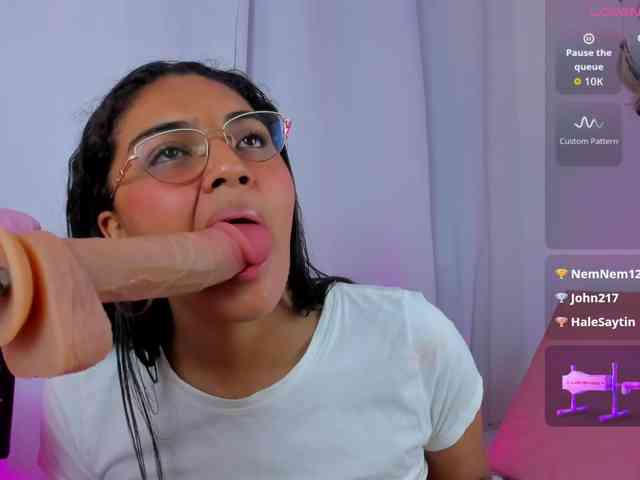 Melodymoore webcam
