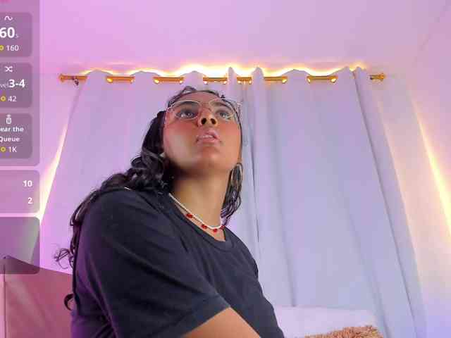 Melodymoore webcam