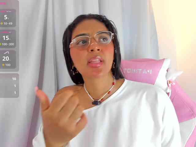 Melodymoore webcam
