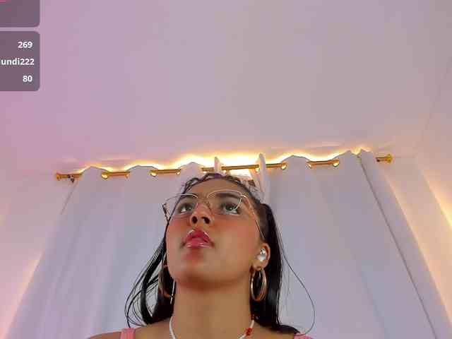 Melodymoore webcam