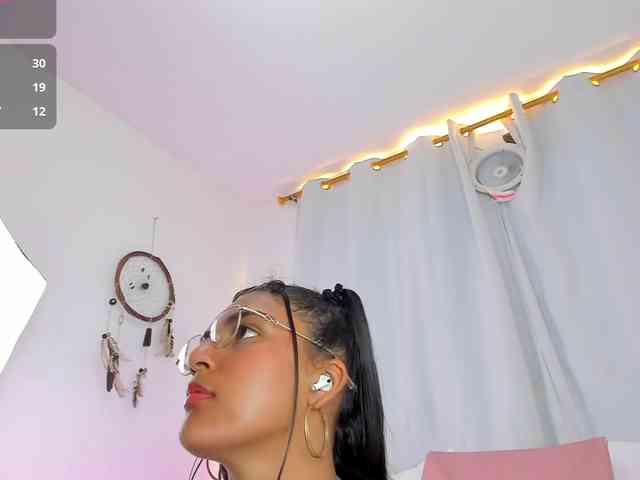 melodymoore's live room