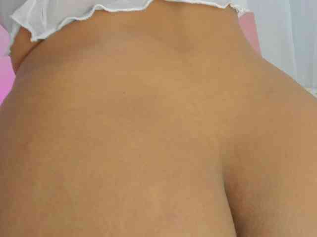 Melodymoore webcam